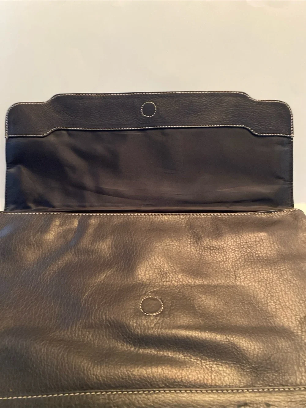 Clava leather document